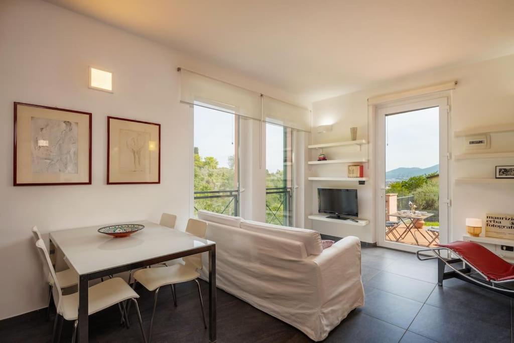 Casa Con Vista E Piscina La Spezia